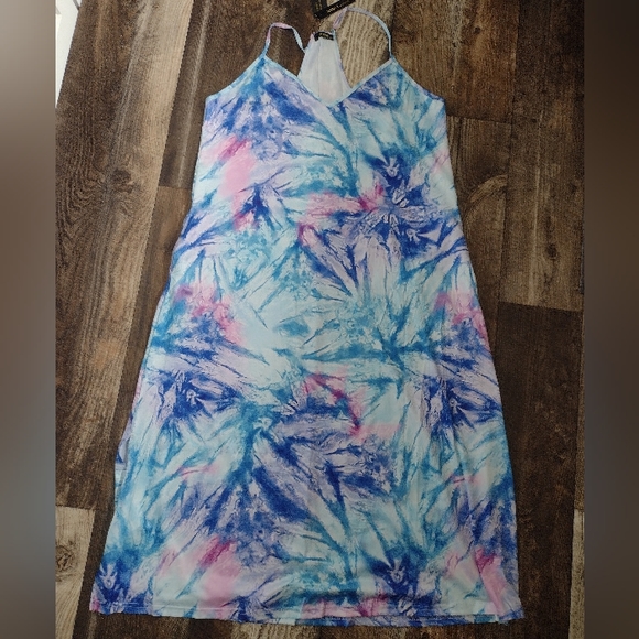 Maxi Dress with Pockets - Picture 2 of 8